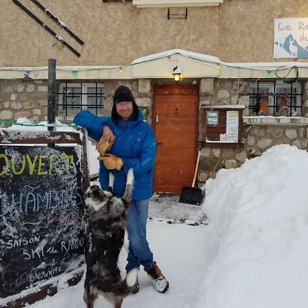 Le Du Lautaret Hostel Le Monêtier-les-Bains